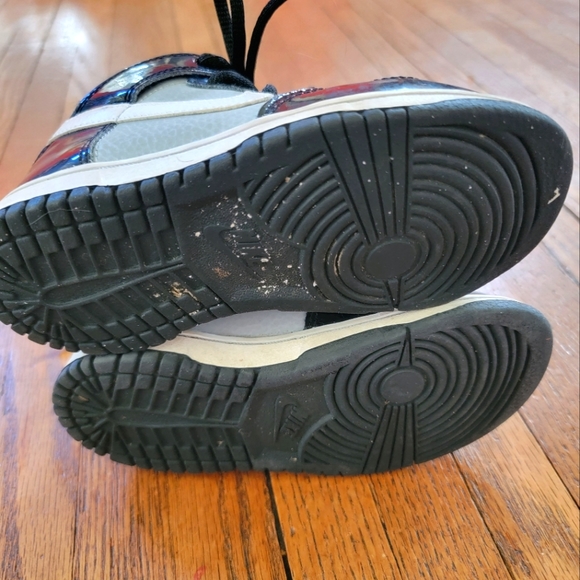 Nike High Top Sneakers - Picture 5 of 5